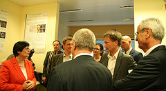 Prof. Dr. Jörg Berrouschot (2.v.r.) im Gespräch mit Ministerpräsidentin Christine Lieberknecht (l.), Prof.Dr. Otto W. Witte (2.v.l.) und Prof.Dr. Klaus Höffken (r.) (Foto: Christine Helbig)