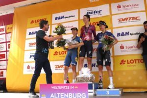 Die Gewinnerinnen bei der Siegerehrung der Lotto Thüringen Ladies Tour (Foto: Stadt Altenburg)