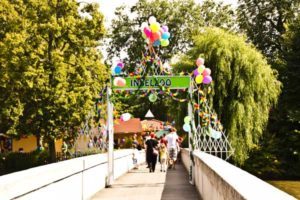 der Inselzoo geschmückt zum Inselzoofest (Foto: ABG-Info)