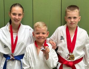 Vier Medaillen für Meuselwitzer Karatekas beim Internationalen Tora-Cup (Foto: Sakura Meuselwitz)