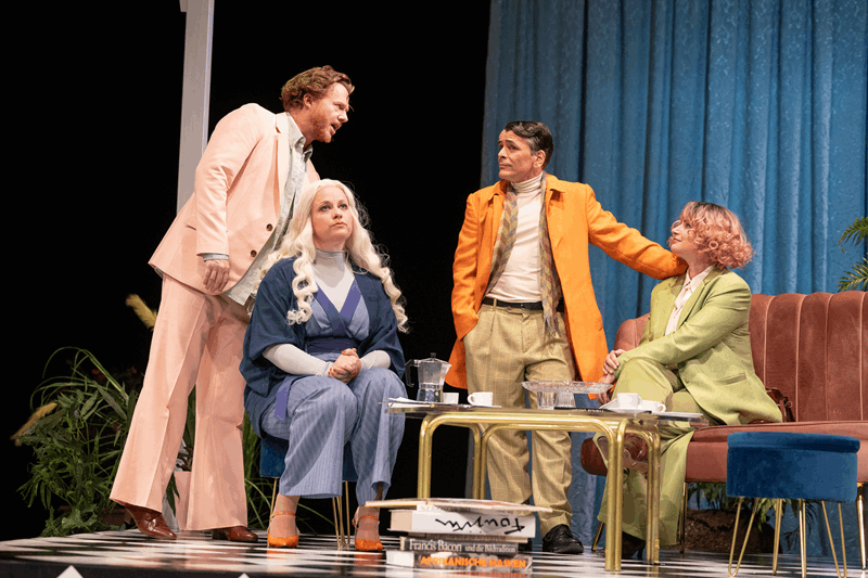 v.l.n.r. Schauspieler Thorsten Dara, Schauspielerin Michaela Dazian, Schauspieler Manuel Struffolino, Marie-Luis Kießeling (Foto: Ronny Ristok)